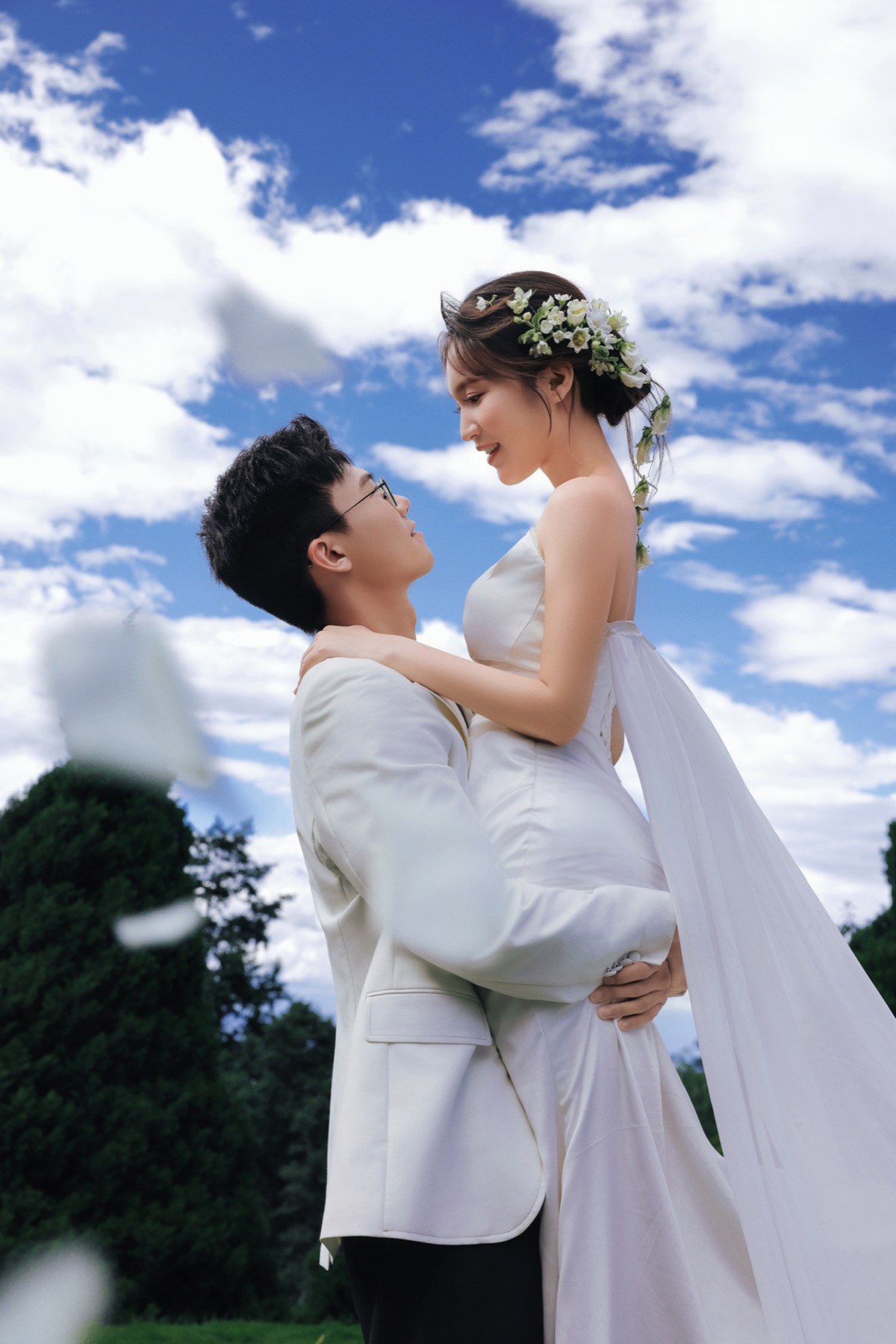 冯泽霖与阙美婷婚纱照，第 3 幕第 1 帧